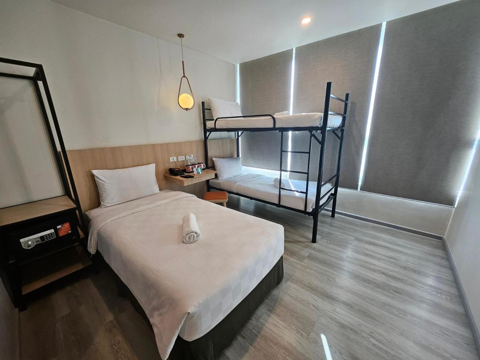 Hotel Go